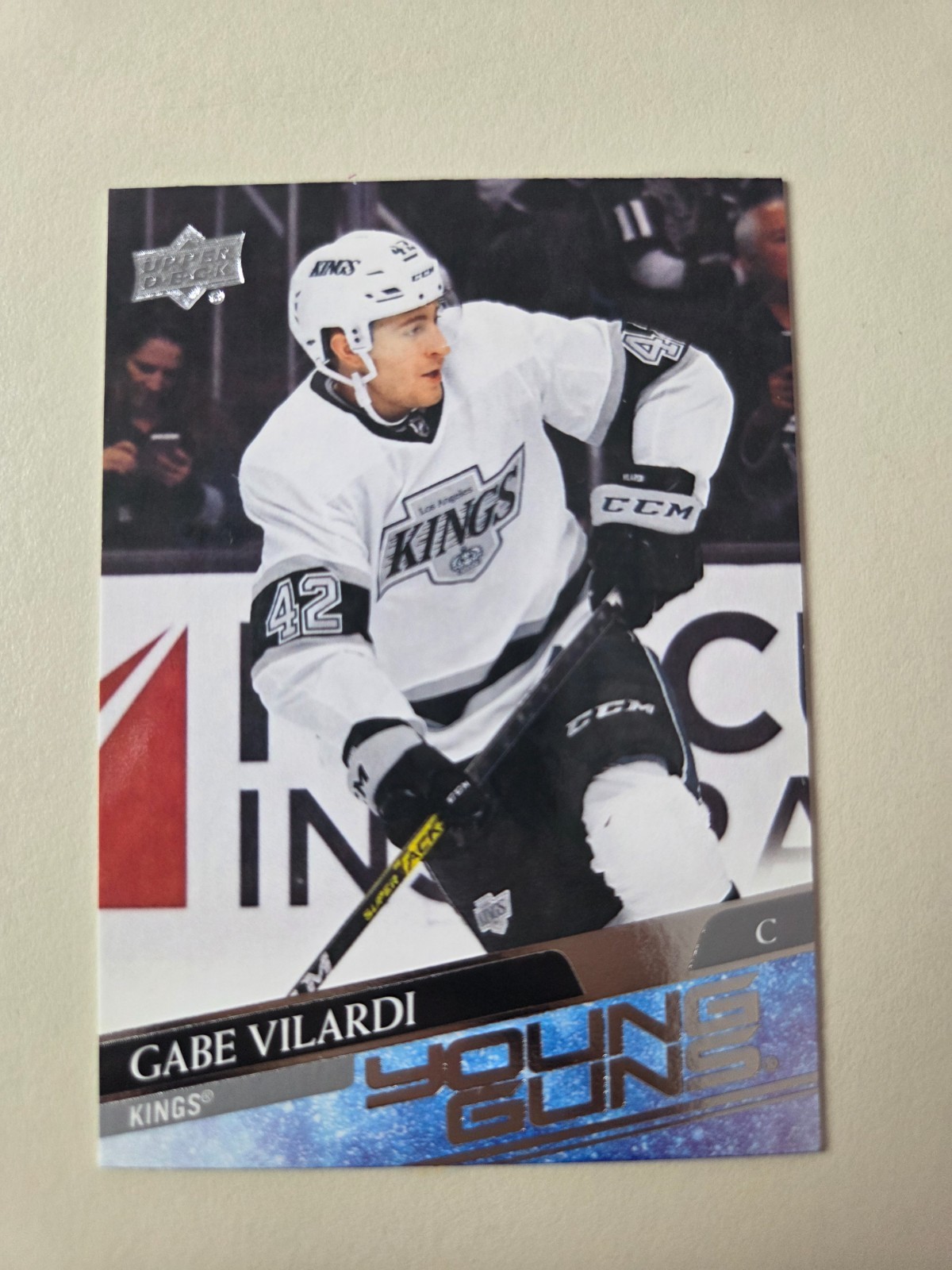 2020-21 20-21 Upper Deck Series 1 Young Guns #215 Gabe Vilardi LOS ANGELES KINGS