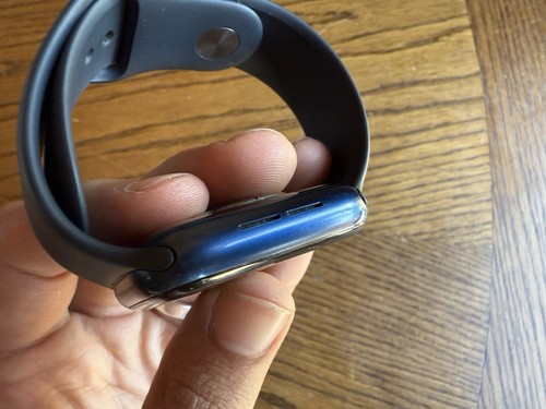 Apple Watch Series 6 44mm Aluminum Case Deep Navy /Blue M07J3LL/A + Extra Straps - Photo 5 sur 11