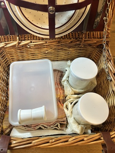 Vintage & All Original 1970s ULTIMA Two Person Picnic Basket - (Camper van??) - Picture 18 of 18
