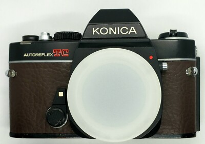 フィルムカメラ Konica Autoreflex TC + 40mm + 28mm Konica Autoreflex TC - Classic analogue - Christopher J Osborne