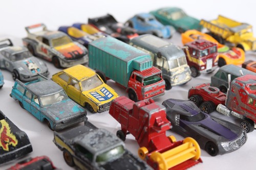 23 Hot Wheels/Matchbox - Picture 2 of 12