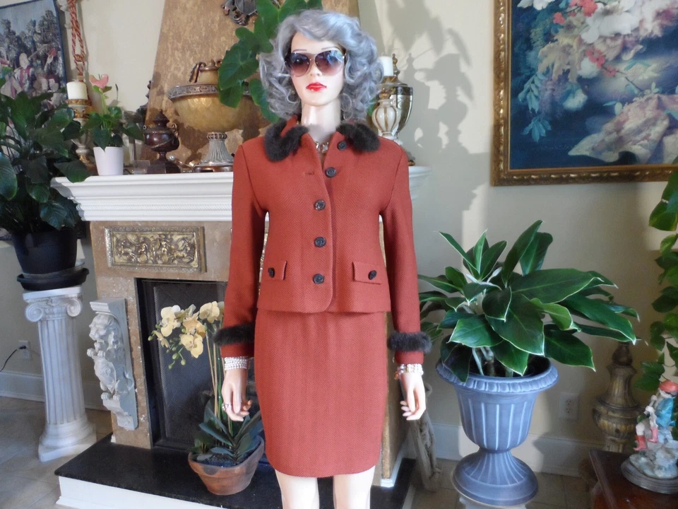 Traje Falda Tejida St. John Óxido/Marrón Patrón Espiga con Ribete de Piel Sintética Talla 2 Foto 4 de 4