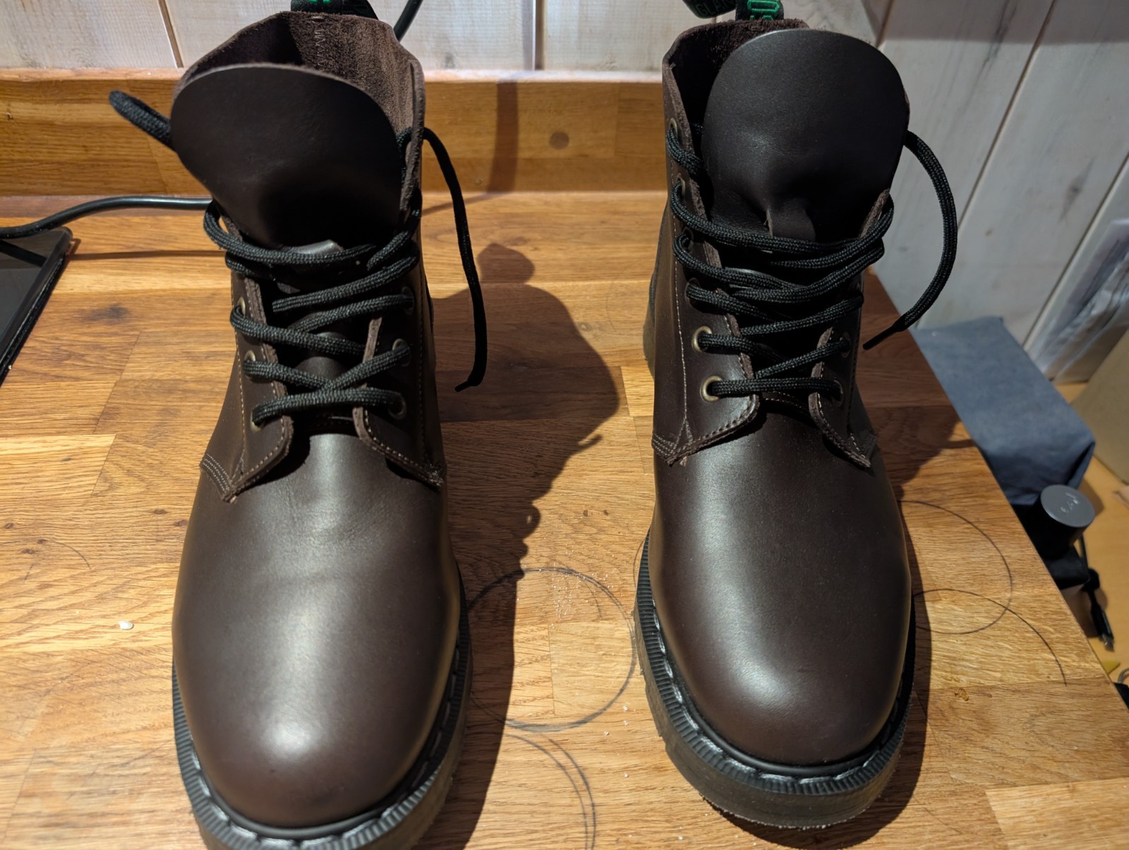 SAOLA Stivali da astronauta Solovair marroni grassi 6 occhielli suola crepuscolare taglia UK 9