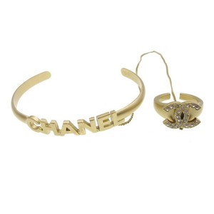 Authentic Chanel Logo Bangle With Chain Attached Cc Metal With Crystal Gold Gold_Plated