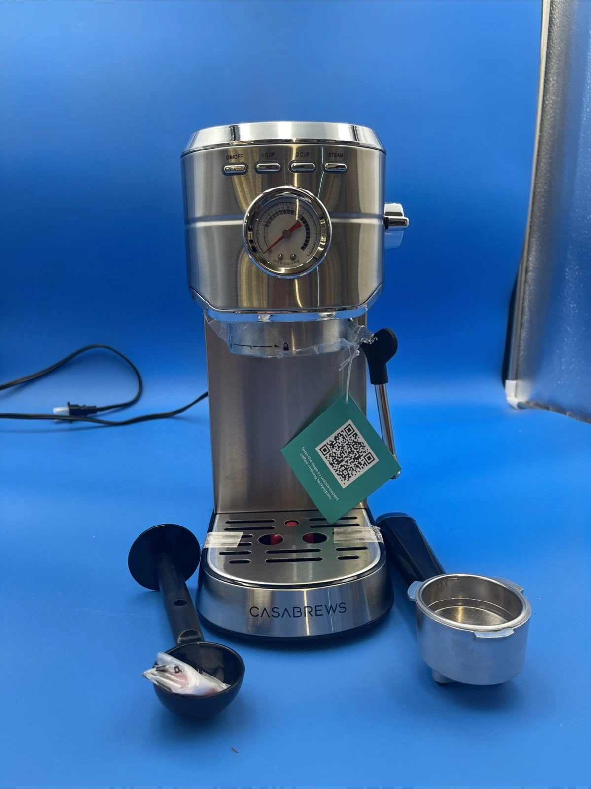 CASABREWS CM5418 20 Bar Compact Espresso Machine w/ Steam Milk Frother - Silver