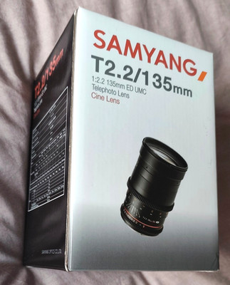 Samyang 135mm ED UMC VDSLR  T 2.2 Cine Lens, Sony E-Mount, Vollformat, Neuwertig