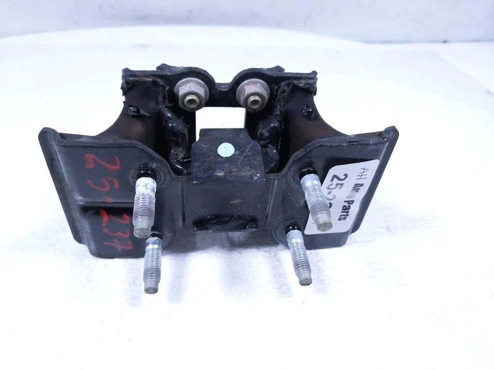 Suporte de montagem de transmissão traseira Lexus Is200t 2016-2017 12371-36210 - Imagem 2 de 4