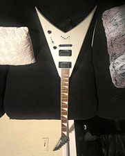 White Flying V Style Solid Body 6-String Righ...