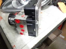 13 14 PORSCHE CAYENNE ANTI-LOCK BRAKE PART ASSEMBLY 646345