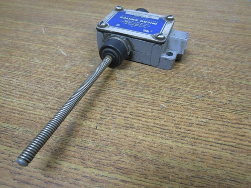 đ„MICROSWITCH BAF 1-3CN18X1 INTERRUPTOR LĂMITE - Imagen 4 de 6