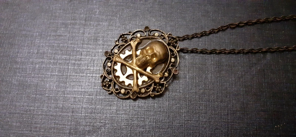 Collana con ciondolo rettangolare in stile Steampunk - Gioielli - C