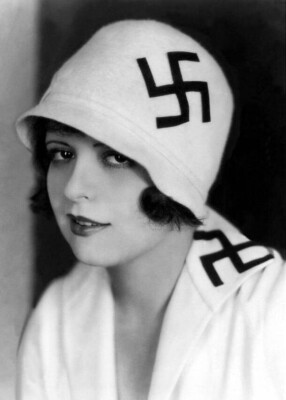 CLARA BOW in 1928 wearing Strange Symbols - 5 x 7 in Print