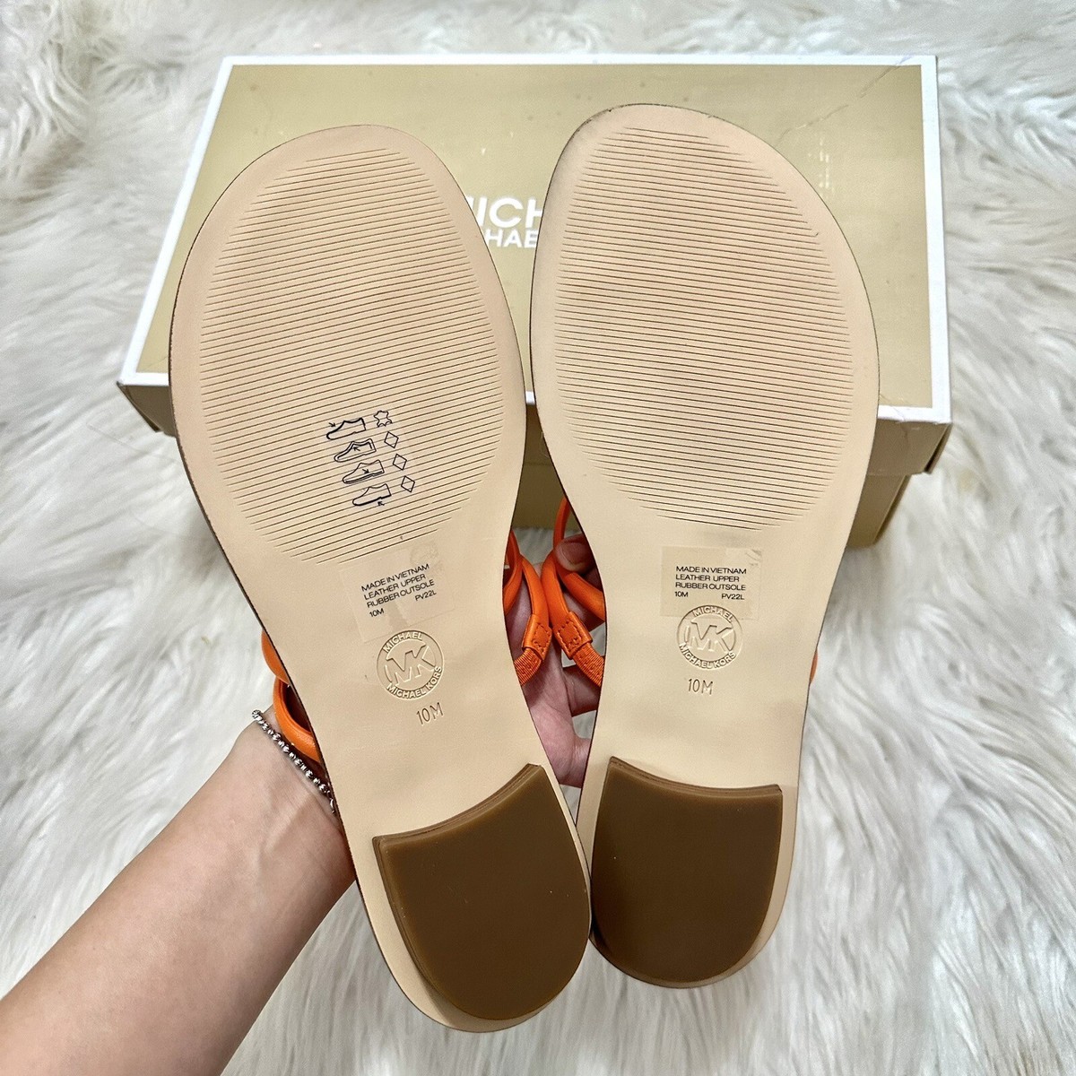 Michael Kors Hampton Flat Sandals. Color Apricot. Size 10W. NWB