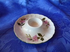 Eierbecher mit Schalenablage Winterling Kirchenlamitz Wildrose Relief  neuwertig