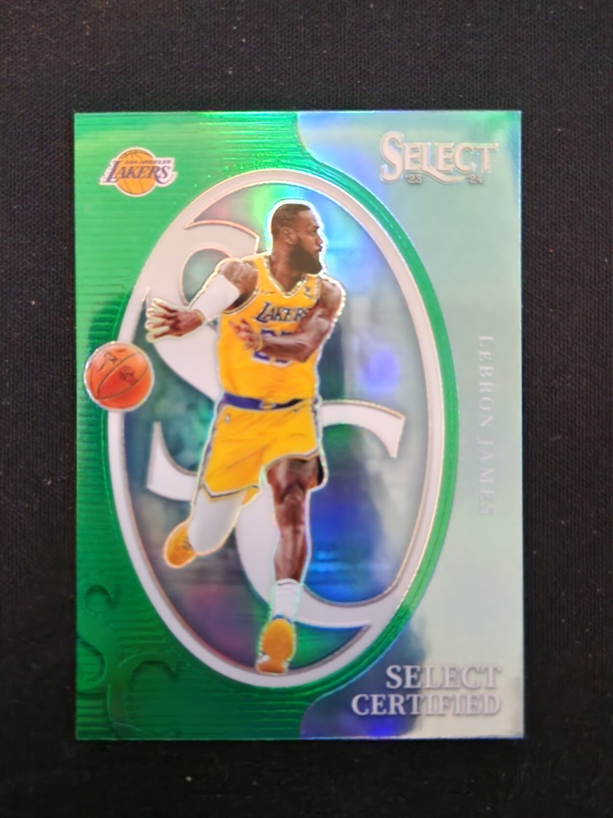2023-24 Panini Select Certified LeBron James Green Prizm LA Lakers #7