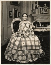 VICTORIA REGINA 1935 HELEN HAYES Vandamm 11x14 PORTRAIT #2