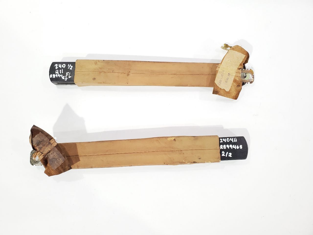 1990 Bentley Turbo R OEM Front Pair Seatbelt Buckles 