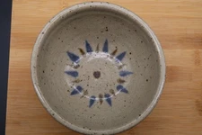 Vtg Jugtown Pottery Bowl 1976 Signed Gray Speckle with Southwestern Sun Design