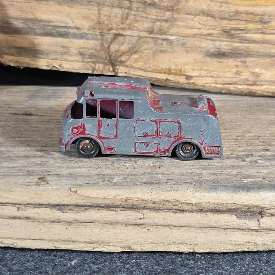 Matchbox Merryweather Marquis III Fire Engine 9 Vintage Lesney Made In England - Image 3 of 4