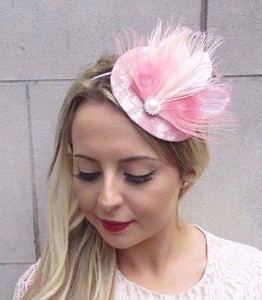 pale pink fascinator hat