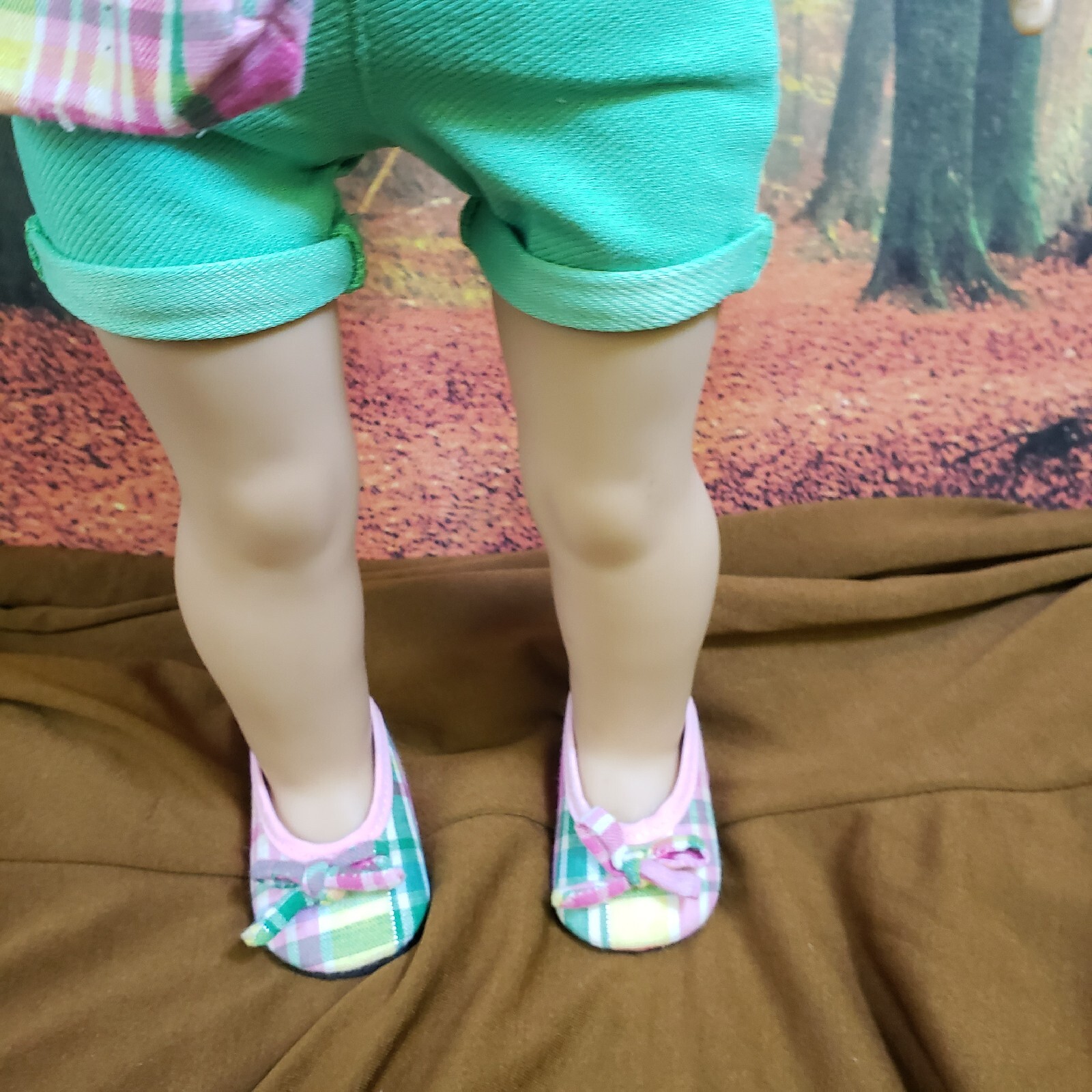 American Girl Doll Nicki Fleming Brown Hair Green Pink outfit Matching