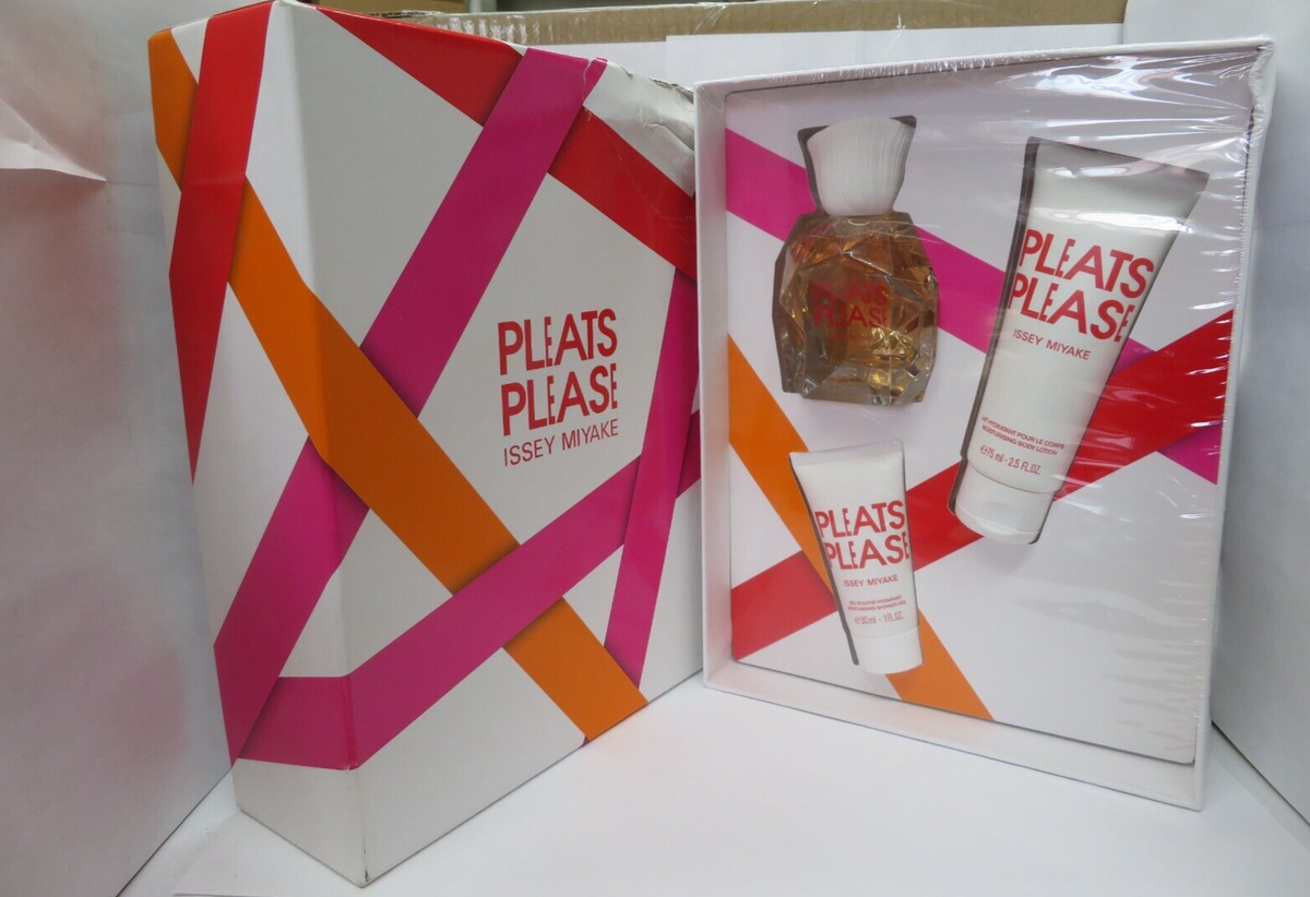 Issey Miyake Pleats Please Set: Eau De Toilette+Body Lotion+Shower