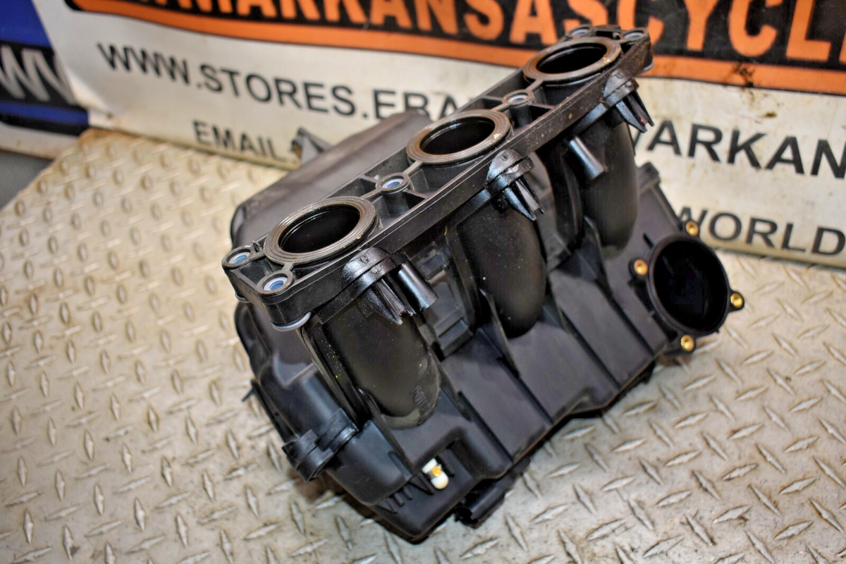 A2-5 AIRBOX AIR BOX W INTAKE 21 CAN AM SPYDER F3-S F3 SE6 CAN-AM