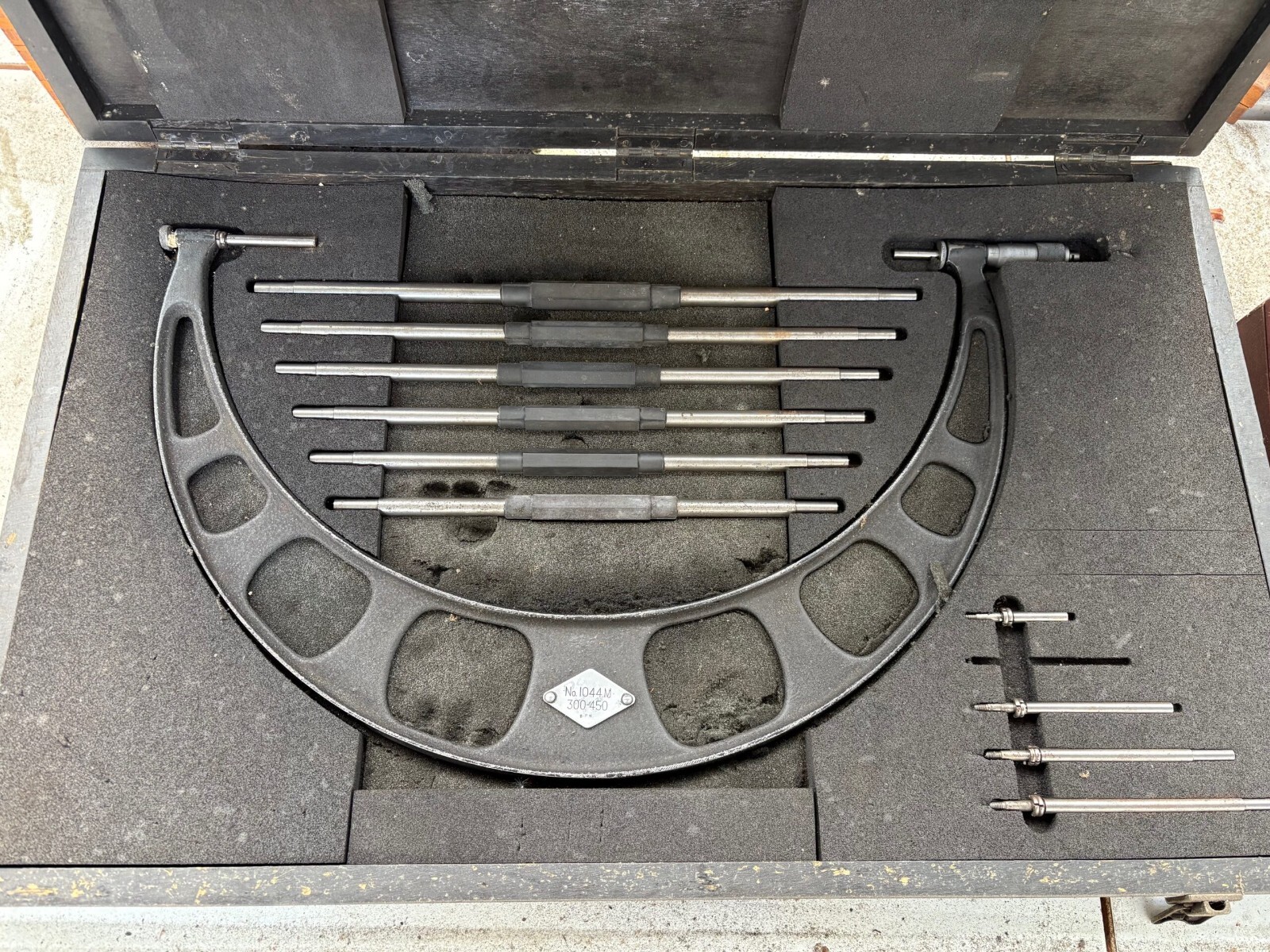 Moore & Wright 300 - 450mm External Micrometer
