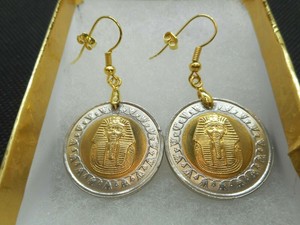 gold earrings egypt
