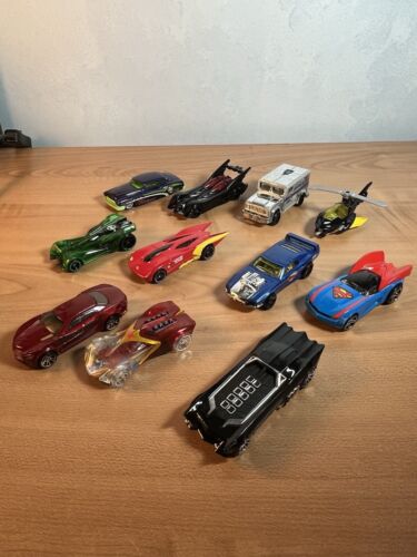 11pc Hot Wheels DC Comics Lot Superheroes Flash Batman Superman Wonderwoman