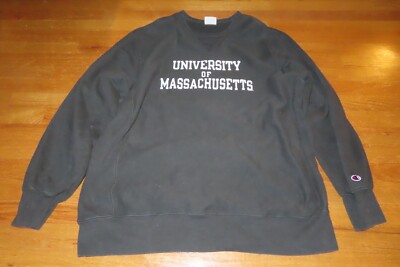 Vintage Champion Reverse Weave UNIVERSITY OF MASSACHUSETTS AMHERST