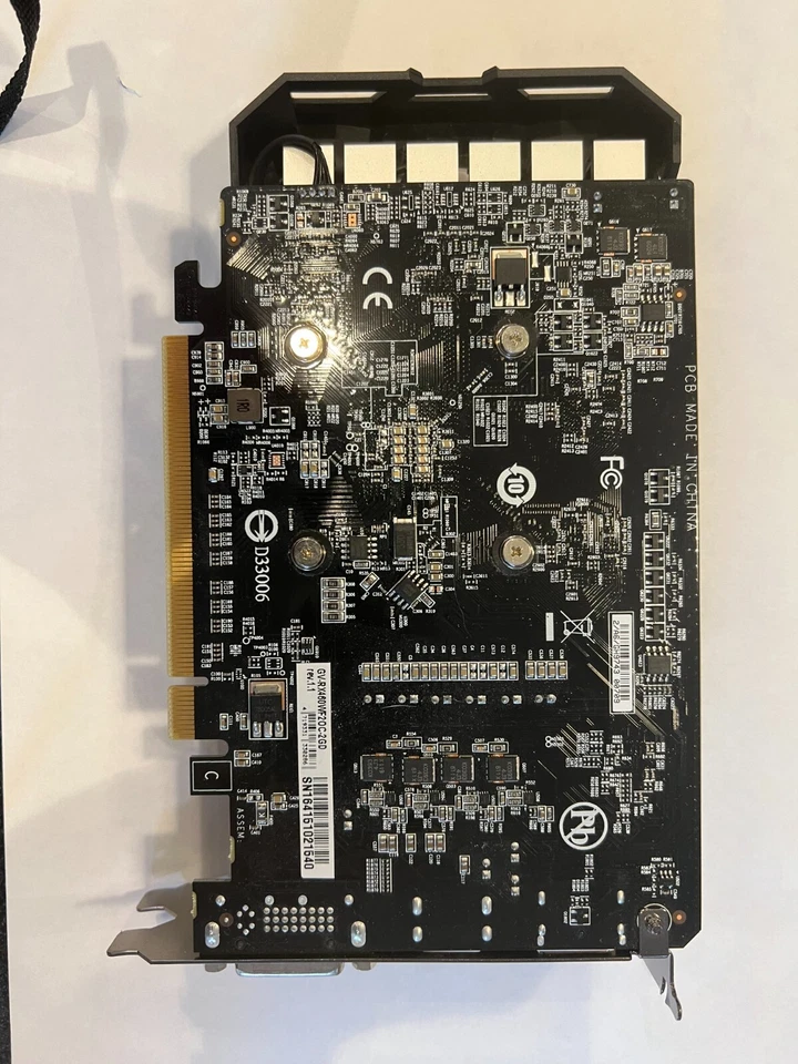 Gigabyte GX460 2GB Video Card - Image 2 of 4