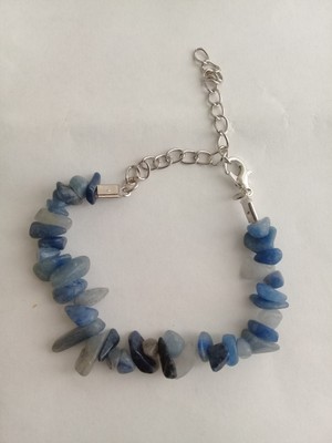 BROKEN NATURAL STONE BRACELET WITH BLUE AVENTURINE STONE