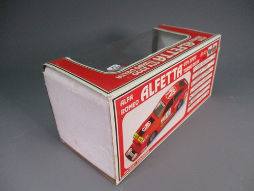 ZA048 POLISTIL SN05 1/25 1/25 ALFA ROMEO ALFETTA GTV 2000 TURBO DELTA #10 - Foto 12 di 14