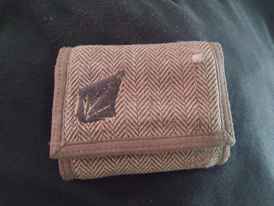 Volcom Brown Men's Wallet. - Image 2 of 4