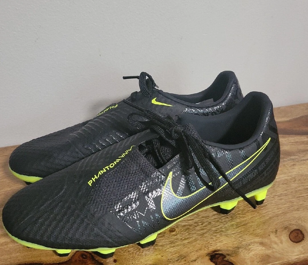 Preços baixos em Nike Phantom Venom Club FG Black | eBay