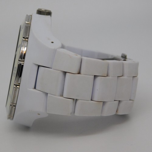 Reloj Adidas ADH2708 Cuarzo Tono Blanco Unisex Talla Grande Batería Nueva 5 1/2" - Imagen 5 de 10