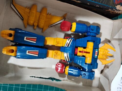 Nitto MicroMan Microgander 3 Magma gander Model Kit assembled - Picture 4 of 6