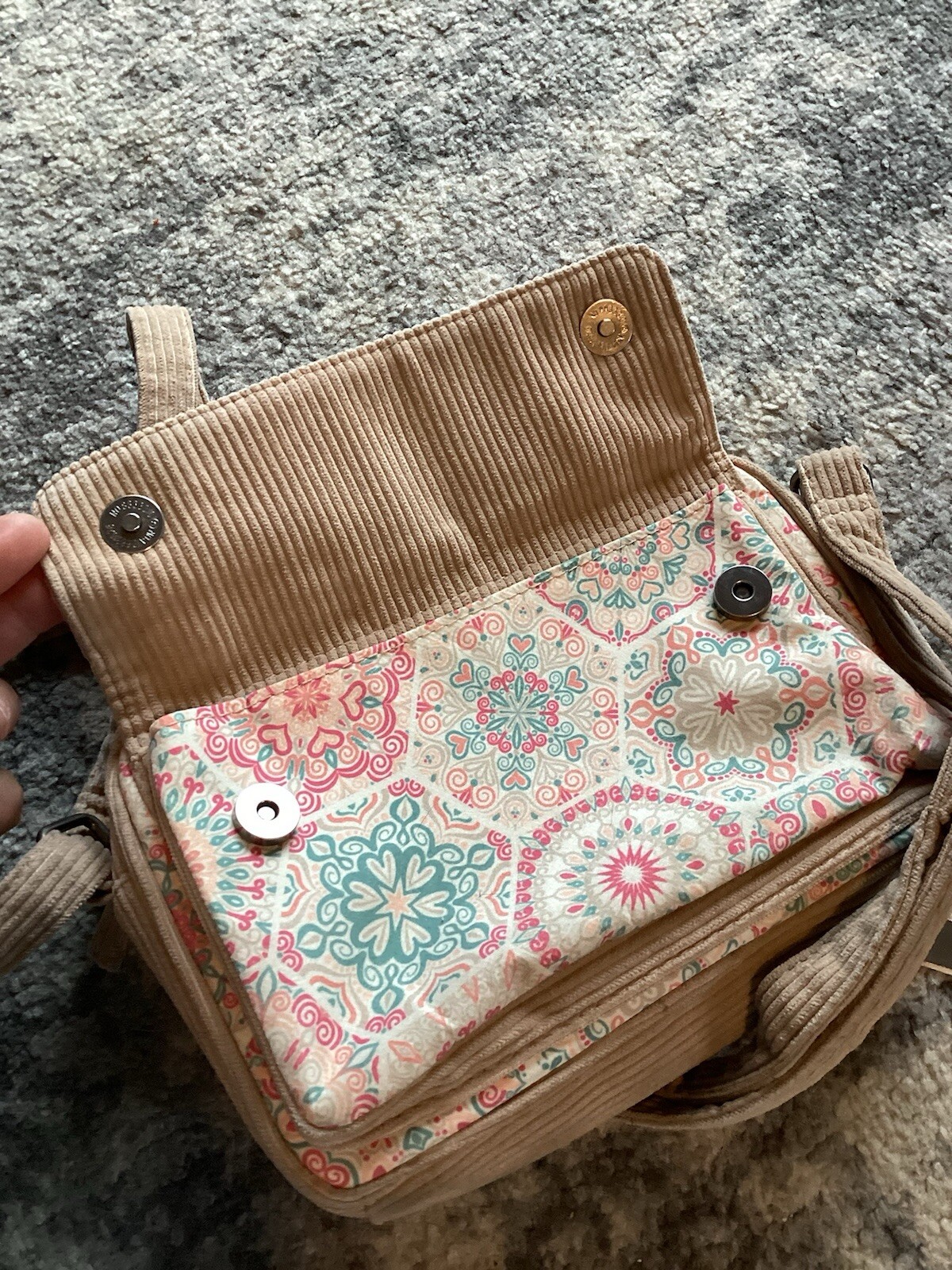 Donna Sharp Allison Hipster Willow crossbody purs… - image 5