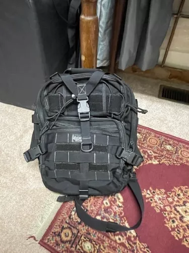 Maxpedition Malaga Gearslinger, Black. Used in great condition w/extras.