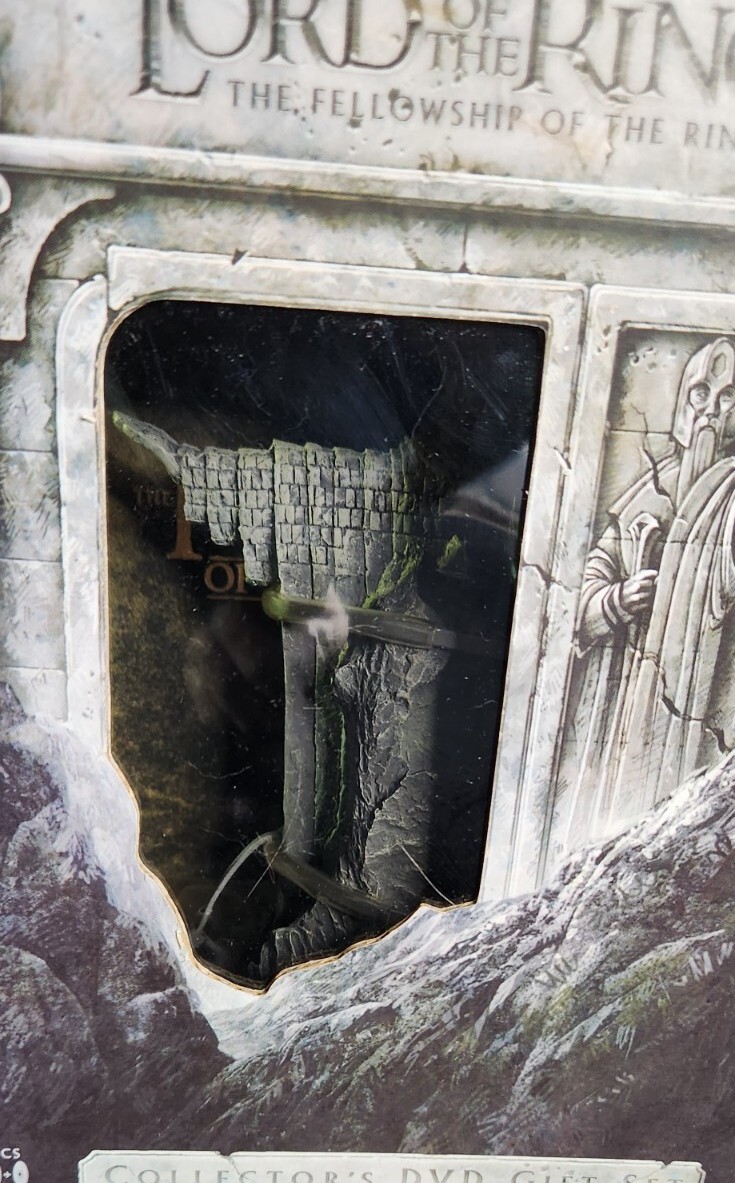 Lord Of The Rings DVD + フィギュア Lord of the Rings Statue Collectors DVD Gift Set | eBay