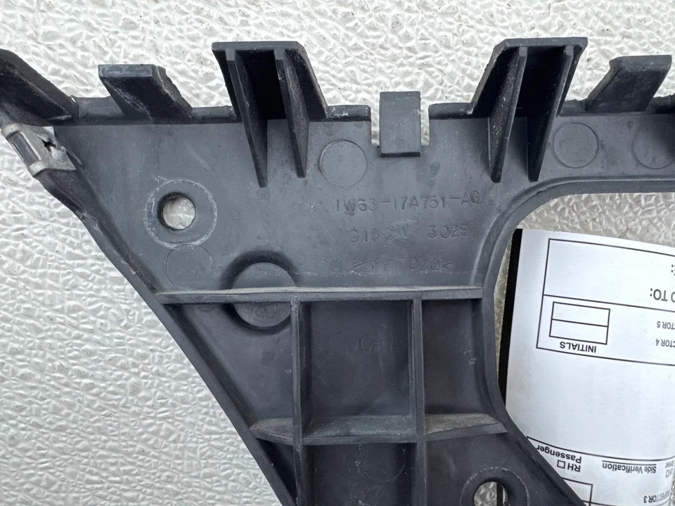 Soporte de parachoques trasero izquierdo Ford Thunderbird 2002-2005 cuarto OEM 1W6317A751 Foto 4 de 4