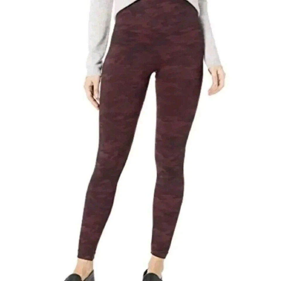 Леггинсы Spanx красные бордовые черные камуфляжные формирующие Look at Me Now - X маленькие XS - Изображение 2 из 4