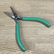 Xcelite NN54 5" Slim Line Needle Nose Pliers Serrated Jaws Green Grip USA