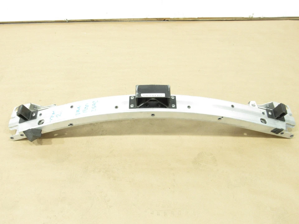 Barra de impacto de refuerzo de parachoques delantero Aston Martin Vanquish 2014 14-18 | #9 Foto 3 de 4