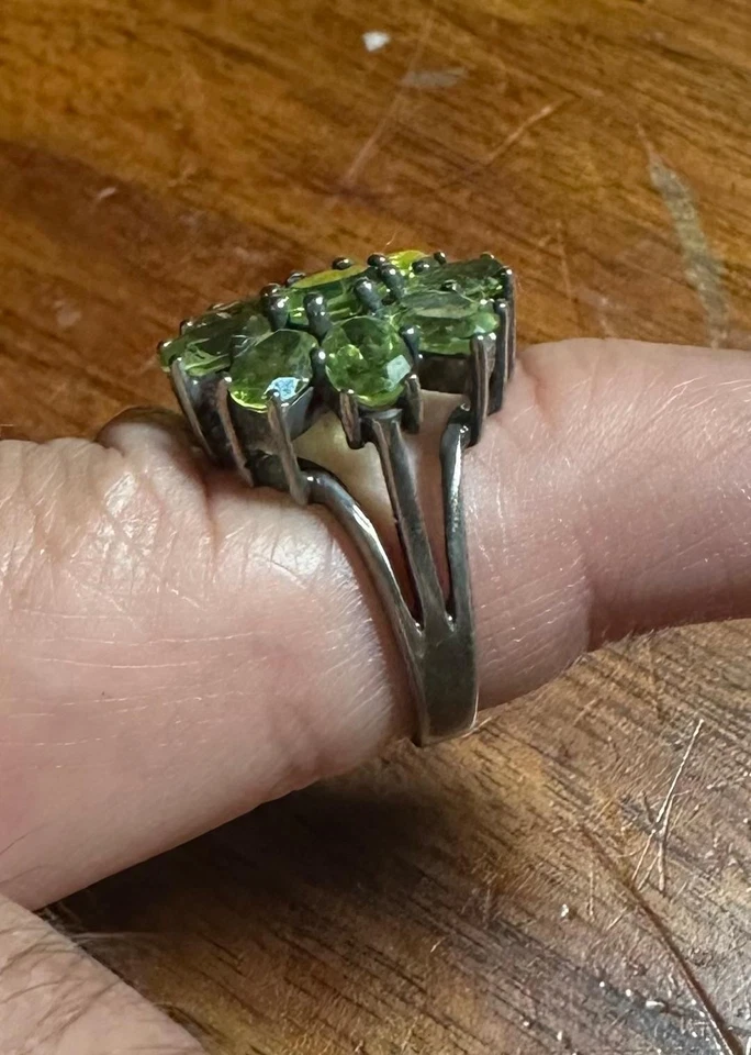 Vintage Sterling Silver 925 Ring Gold Tone Size 6.5 Green Peridot Cluster - Image 2 of 4