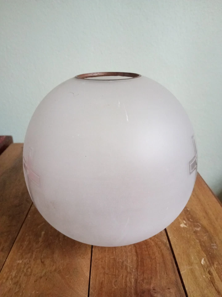 Globe Verre Givré - Croix Sacré Cœur - Lampe Pétrole - cerclage métal - Photo 4/4