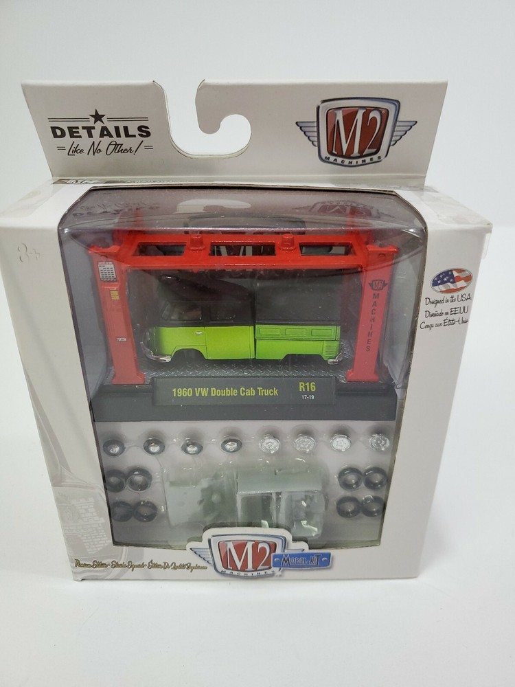 M2 Auto-Lift  Model Kit Split Window Bus 1960 VW Double Cab Truck w/ Bed Cover