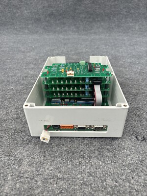 Deluxe London 062-01-01 Rev-1 Industrial Cap Code Master Controller Used