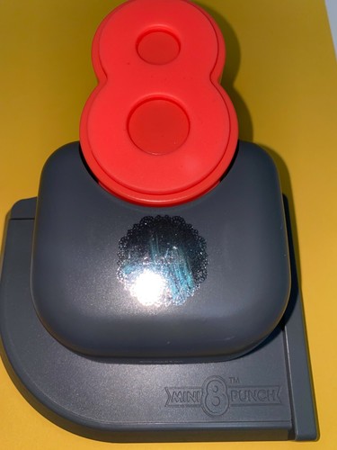 Mini 8 Paper Punch We R Memory Keepers 2 Edge Borders Craft & Scrapbook YOU PICK - Picture 7 of 24